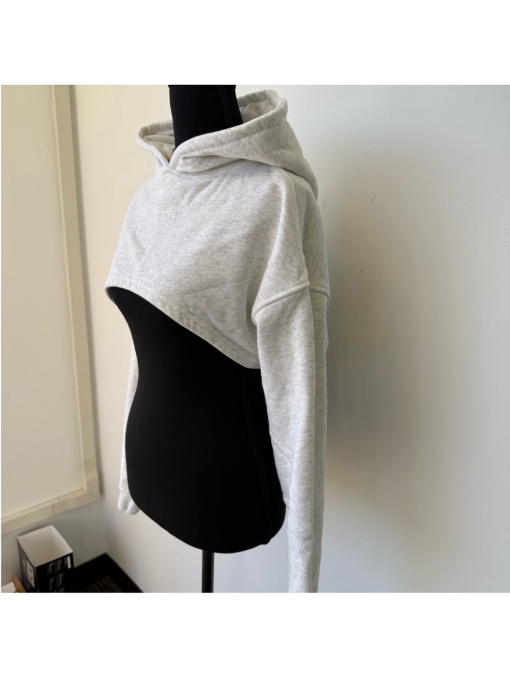DFYNE Revive Super Crop Hoodie - Picture 5 of 7